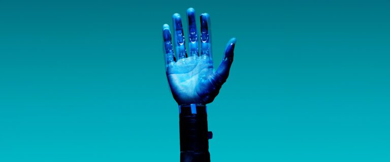 L’intelligenza artificiale entra in azienda, ma sono tutti pronti? (a cura di Avv. Marco Galli, Avv. Massimiliano Cucé)